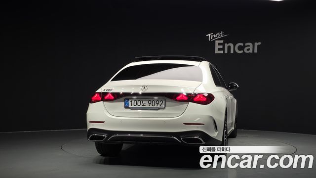 Mercedes-Benz E-Class из Кореи Encar