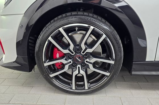 Mini Cooper JCW — пробег 10 559 км — фото 5 из 5