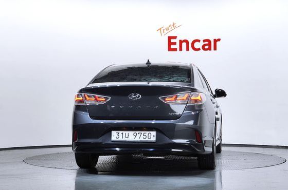 Hyundai Sonata Premium Special — пробег 156 815 км — фото 4 из 5