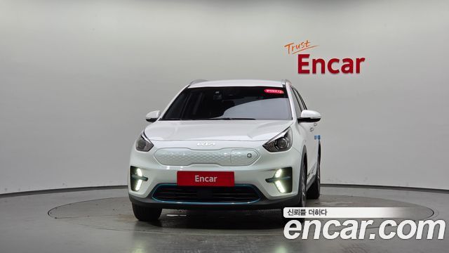 Kia Niro Prestige — пробег 40 223 км — фото 3 из 5