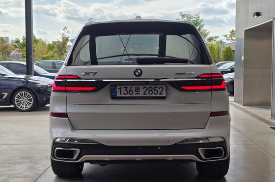 BMW X7 xDrive 40i M Sport 6STR — пробег 24 000 км — фото 4 из 5