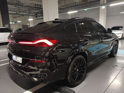 BMW X6 xDrive40i M Sport — пробег 521 км — фото 4 из 5
