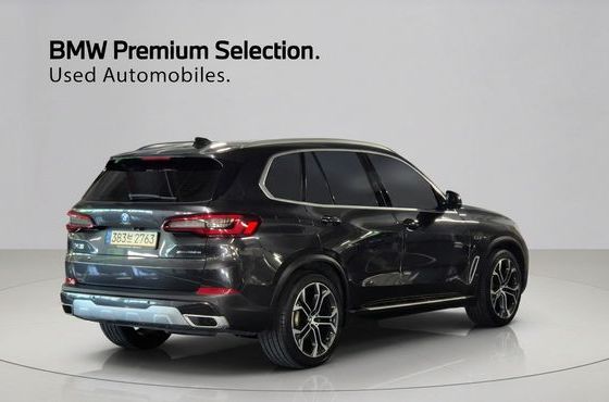BMW X5 xDrive 45e xLine — пробег 60 151 км — фото 2 из 5