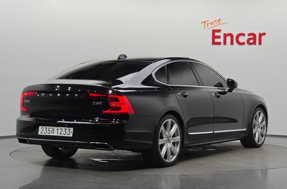Volvo S90 D5 AWD Inscription — пробег 218 164 км — фото 2 из 5