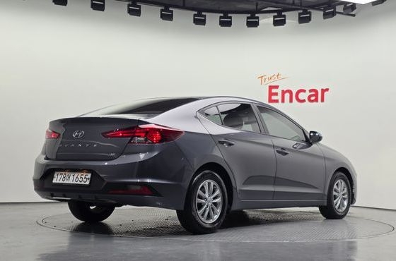 Hyundai AVANTE 1.6 Style — пробег 44 847 км — фото 2 из 5