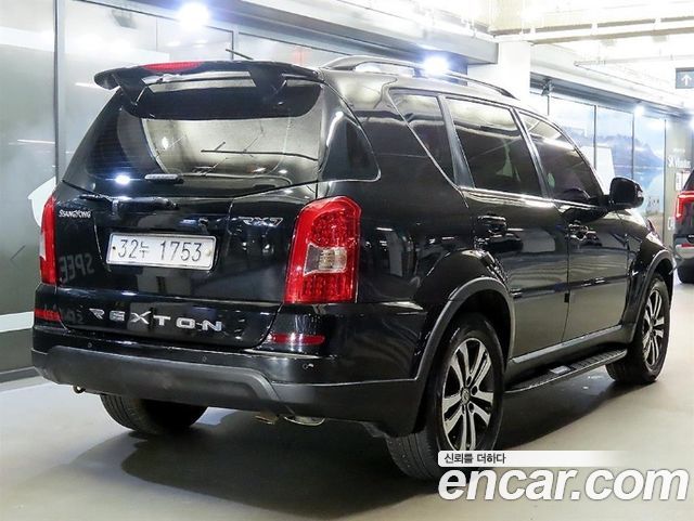 Ssangyong Rexton из Кореи Encar