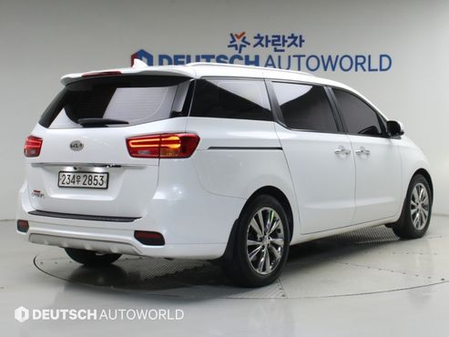 Kia Carnival 9-Seater Luxury — пробег 139 281 км — фото 2 из 5