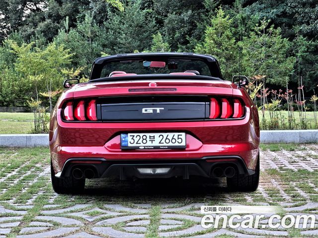 Ford Mustang GT Convertible — пробег 30 418 км — фото 4 из 5