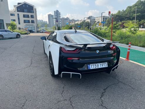 BMW i8 Coupe — пробег 151 000 км — фото 1 из 5
