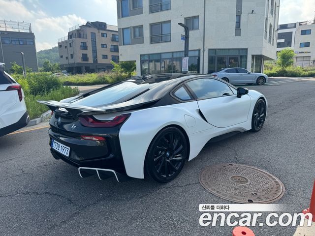 BMW i8 Coupe — пробег 151 000 км — фото 5 из 5