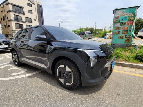 Kia EV3 Standard 2WD Air — пробег 11 000 км — фото 2 из 5
