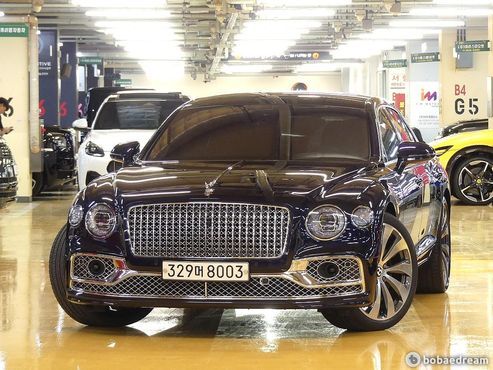 Bentley Flying Spur 4.0 — пробег 24 000 км — фото 1 из 5