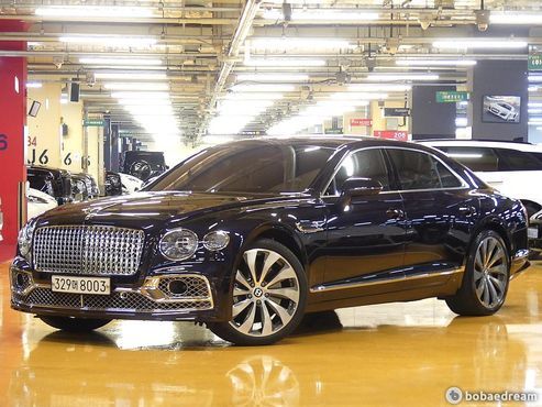 Bentley Flying Spur 4.0 — пробег 24 000 км — фото 2 из 5