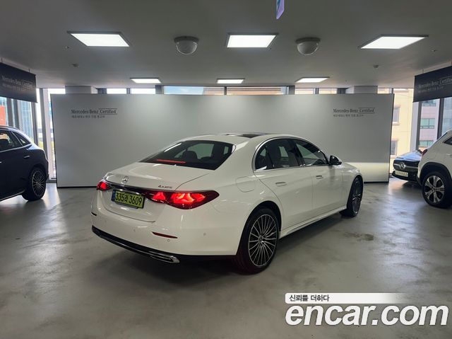 Mercedes-Benz E-Class из Кореи Encar