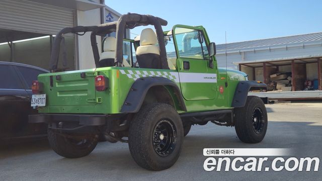 Jeep Wrangler 2.5 — пробег 326 000 км — фото 2 из 5