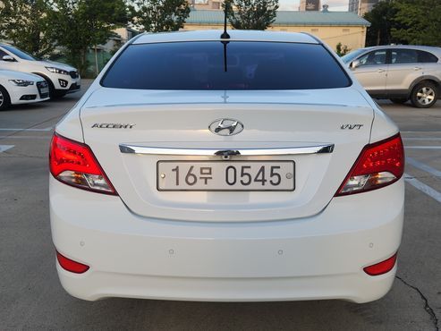 Hyundai Accent 1.4 VVT Premium — пробег 123 450 км — фото 4 из 5