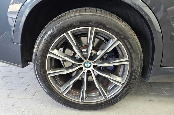BMW X5 xDrive 30d M Sport — пробег 80 387 км — фото 5 из 5