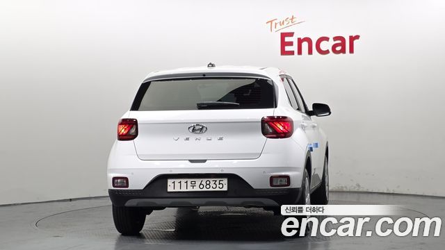 Hyundai Venue из Кореи Encar