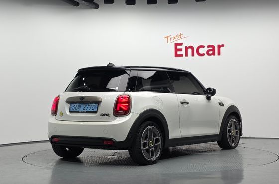Mini Cooper Resolute Edition 3rd — пробег 62 115 км — фото 2 из 5