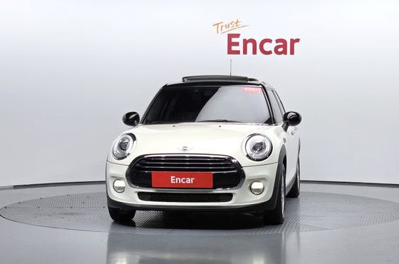 Mini Cooper Standard 3rd — пробег 103 461 км — фото 3 из 5