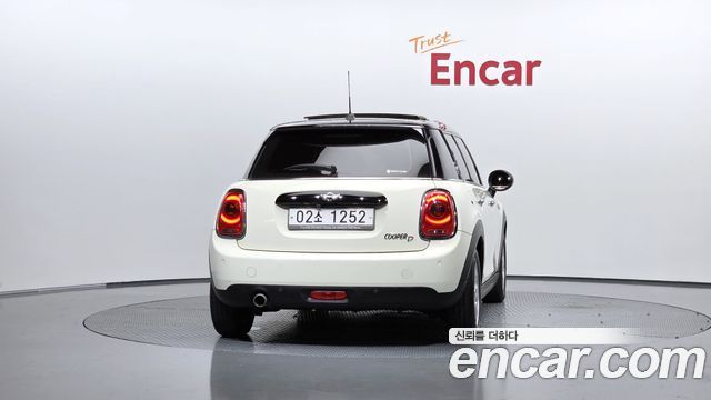 Mini Cooper Standard 3rd — пробег 103 461 км — фото 4 из 5