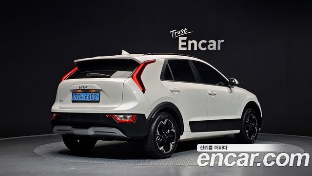 Kia Niro Air — пробег 8 387 км — фото 2 из 5