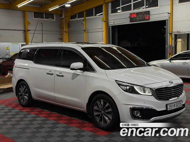 Kia Carnival из Кореи Encar