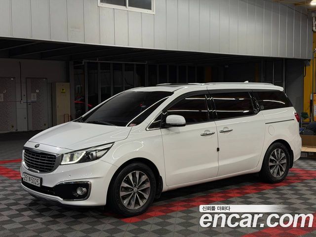 Kia Carnival из Кореи Encar
