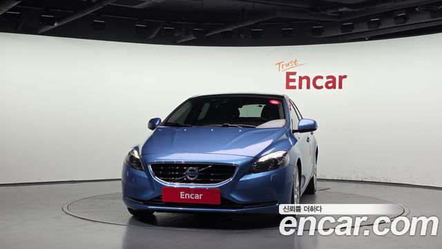 Volvo V40 из Кореи Encar