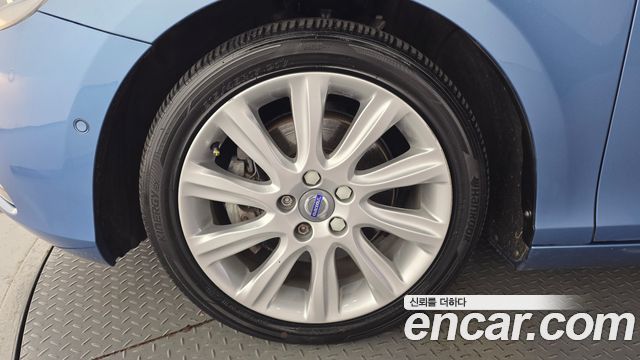 Volvo V40 из Кореи Encar