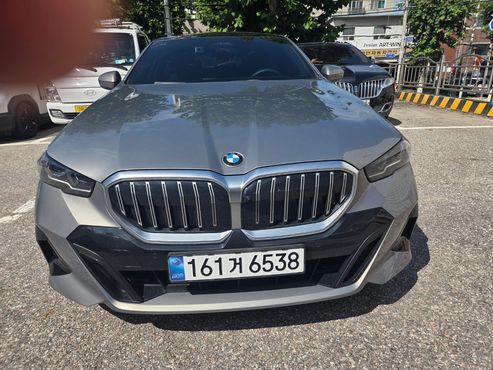 BMW 5-Series 520i M Sport — пробег 7 000 км — фото 1 из 5