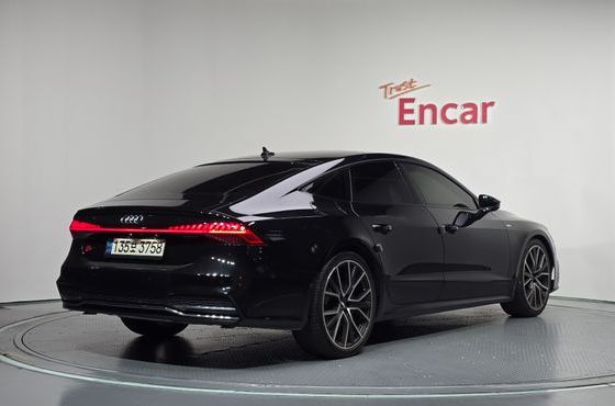 Audi A7 55 TFSI Quattro Premium — пробег 107 958 км — фото 2 из 5