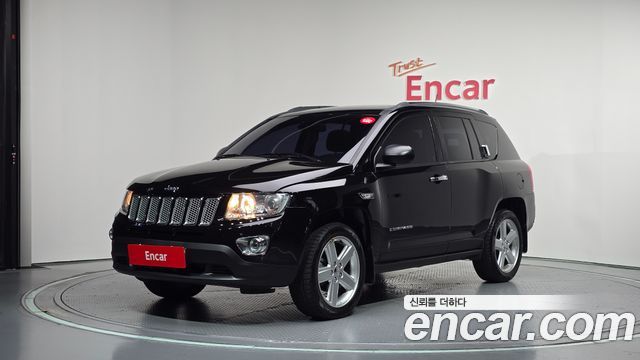 Jeep Compass 2.4 Limited 1st — пробег 32 192 км — фото 1 из 5