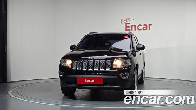 Jeep Compass 2.4 Limited 1st — пробег 32 192 км — фото 3 из 5