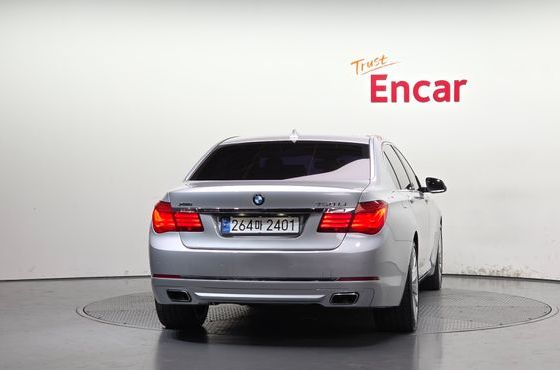 BMW 7-Series 750Li xDrive Individual — пробег 142 136 км — фото 4 из 5