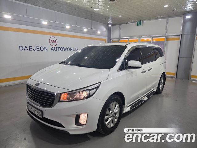 Kia Carnival 11-seater Luxury — пробег 259 104 км — фото 1 из 5