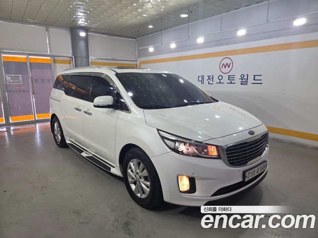 Kia Carnival 11-seater Luxury — пробег 259 104 км — фото 4 из 5