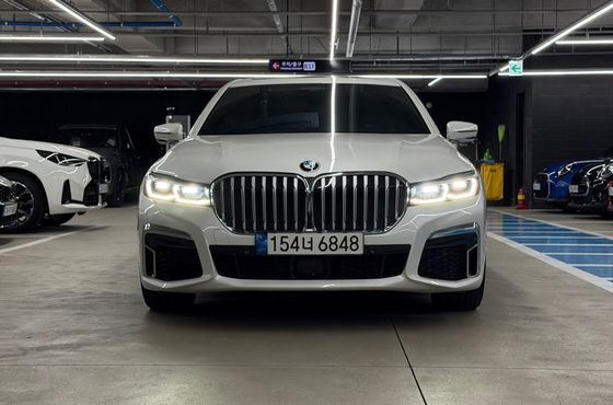 BMW 7-Series 740i M Sport — пробег 46 700 км — фото 3 из 5