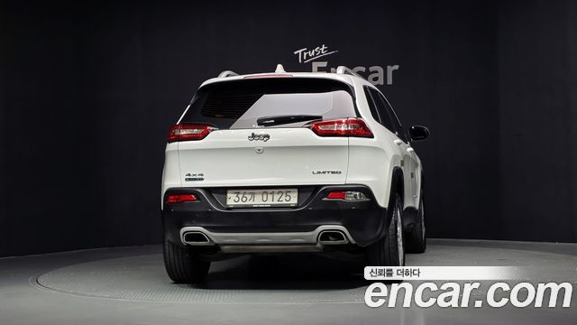 Jeep Cherokee 2.0 Diesel LIMITED 4WD — пробег 131 106 км — фото 4 из 5