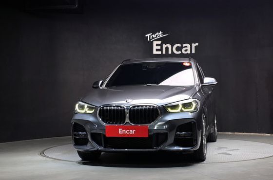 BMW X1 xDrive 20i M Sport — пробег 77 273 км — фото 3 из 5