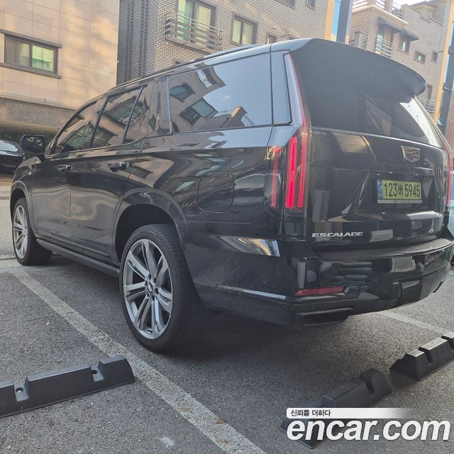 Cadillac Escalade 6.2 Sports Platinum — пробег 7 900 км — фото 4 из 5