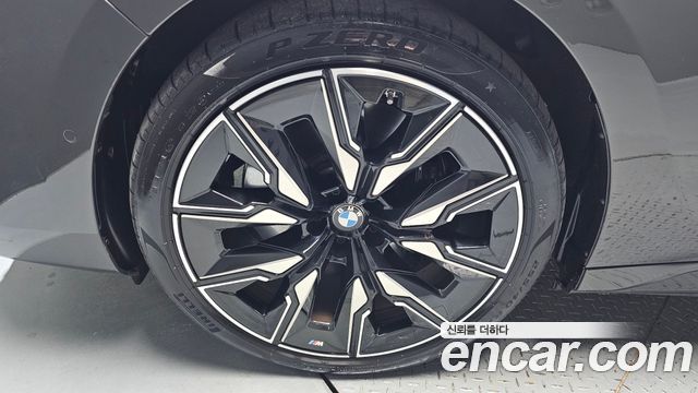 BMW i7 из Кореи Encar