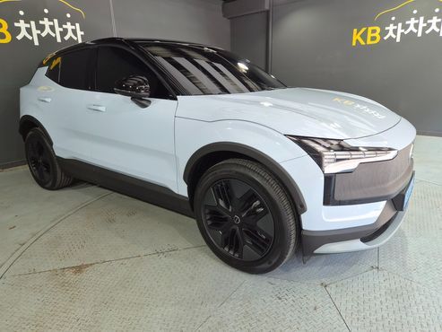 Volvo EX30 Performance Ultra — пробег 5 535 км — фото 5 из 5