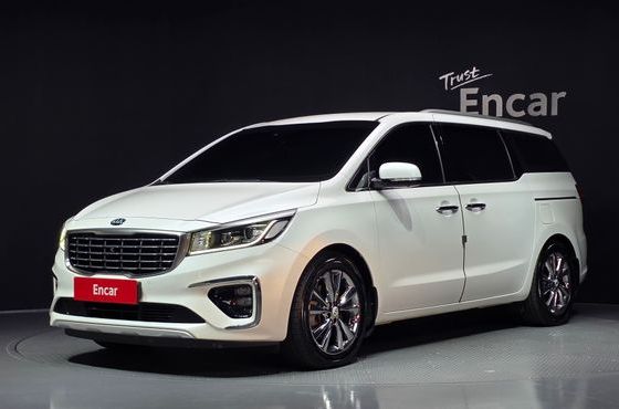 Kia Carnival 7-Seater Limousine President — пробег 140 999 км — фото 1 из 5