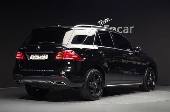 Mercedes-Benz GLE-Class GLE350 d 4MATIC — пробег 129 293 км — фото 2 из 5