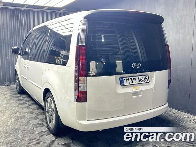 Hyundai Staria из Кореи Encar