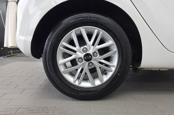 Kia morning Prestige — пробег 5 976 км — фото 5 из 5