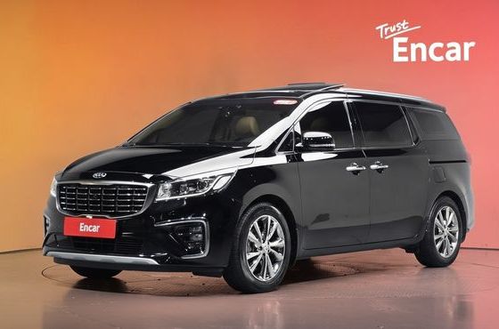 Kia Carnival Gasoline 9-Seater Noblesse Special — пробег 64 124 км — фото 1 из 5