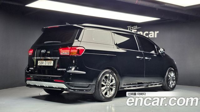 Kia Carnival из Кореи Encar