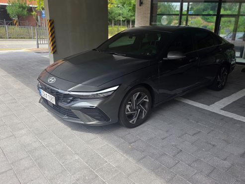 Hyundai AVANTE 1.6 Inspiration — пробег 2 369 км — фото 3 из 5